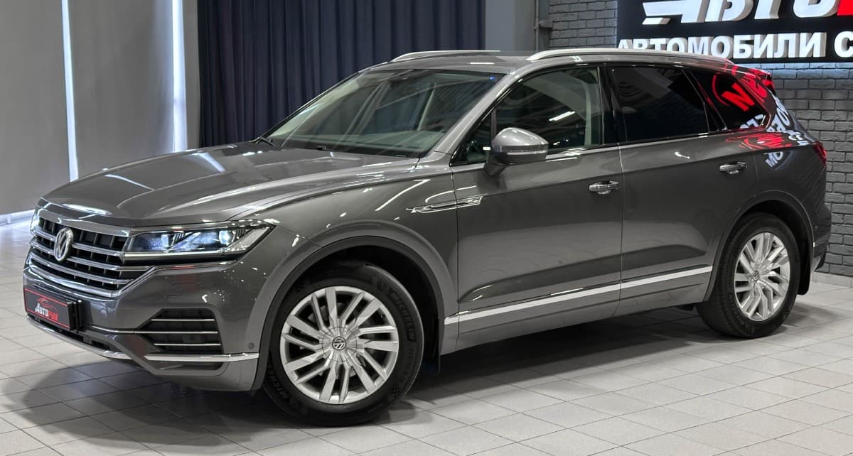 Volkswagen Touareg - 2