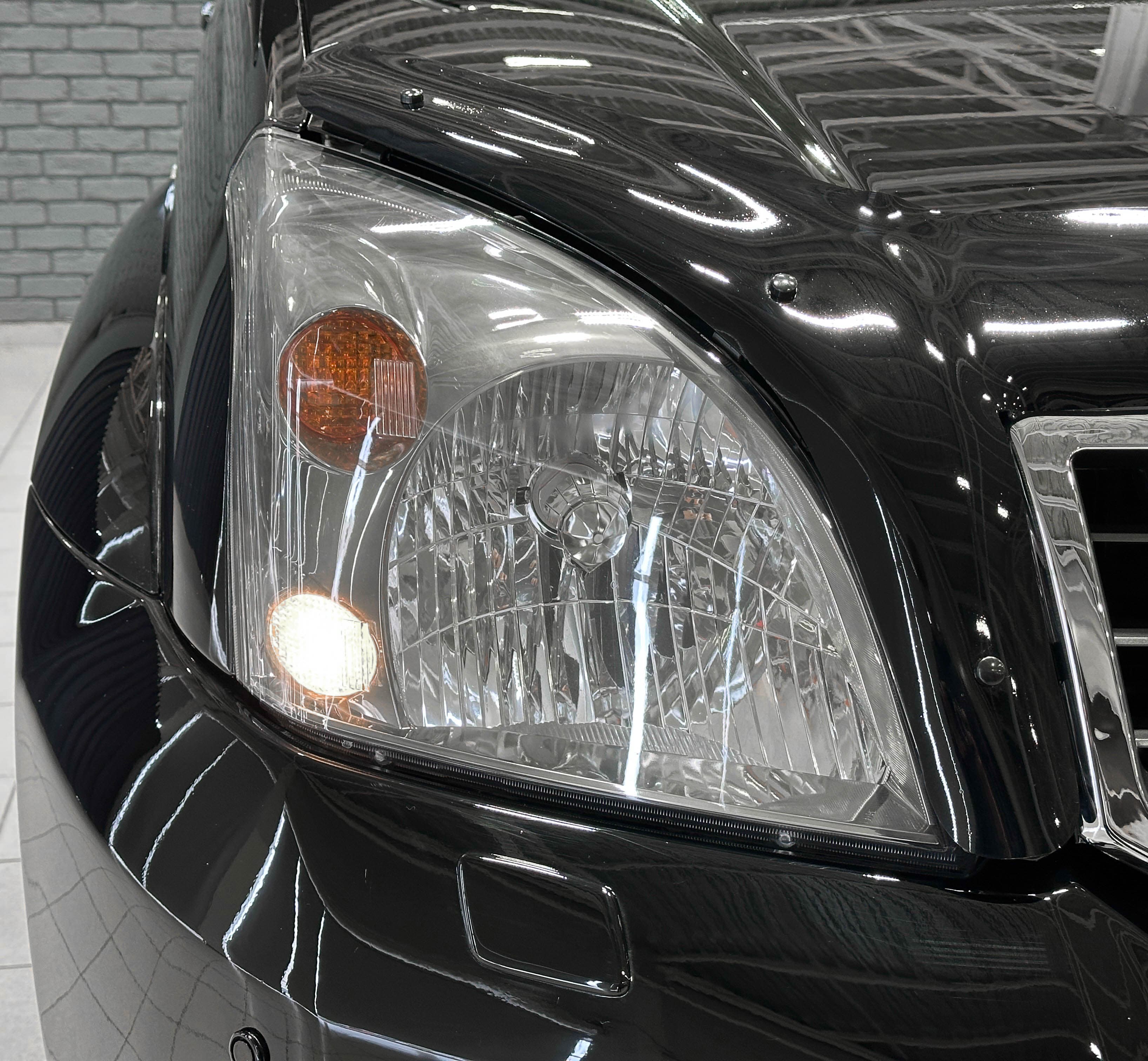 Toyota Land Cruiser Prado - 4