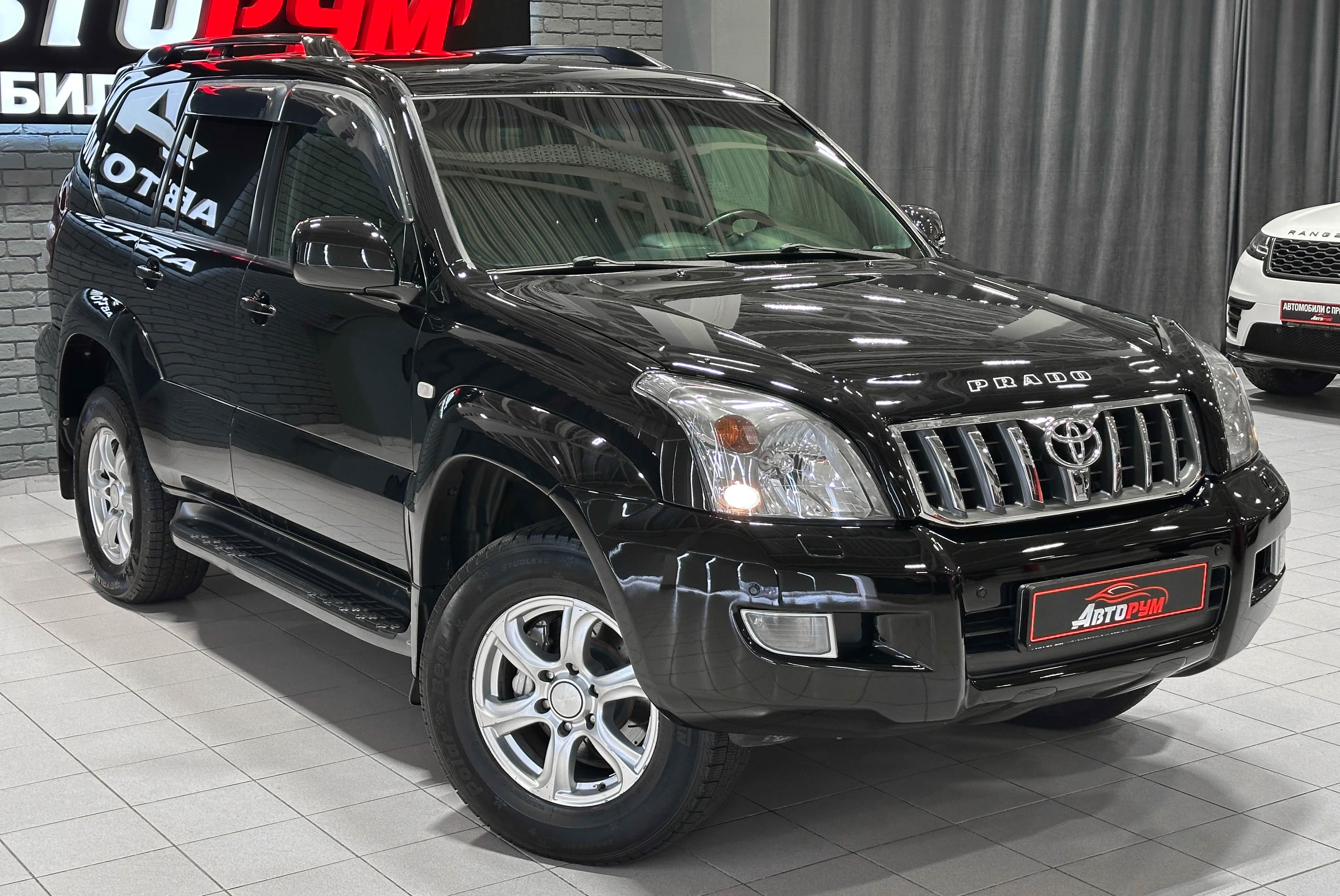 Toyota Land Cruiser Prado - 5
