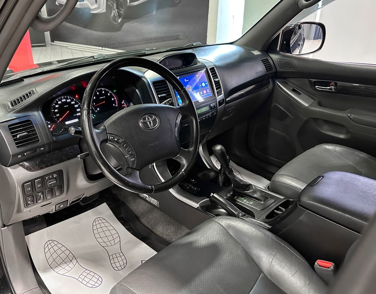 Toyota Land Cruiser Prado - фото 11