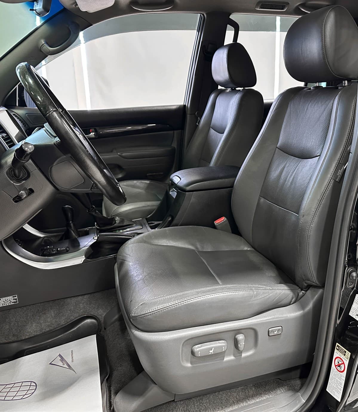 Toyota Land Cruiser Prado - фото 12