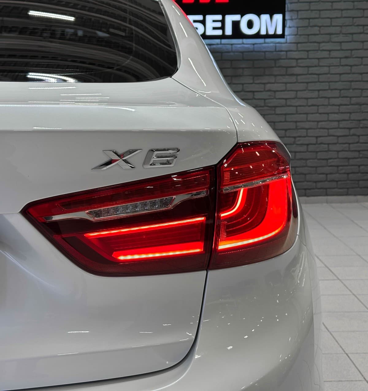 BMW X6 - фото 8