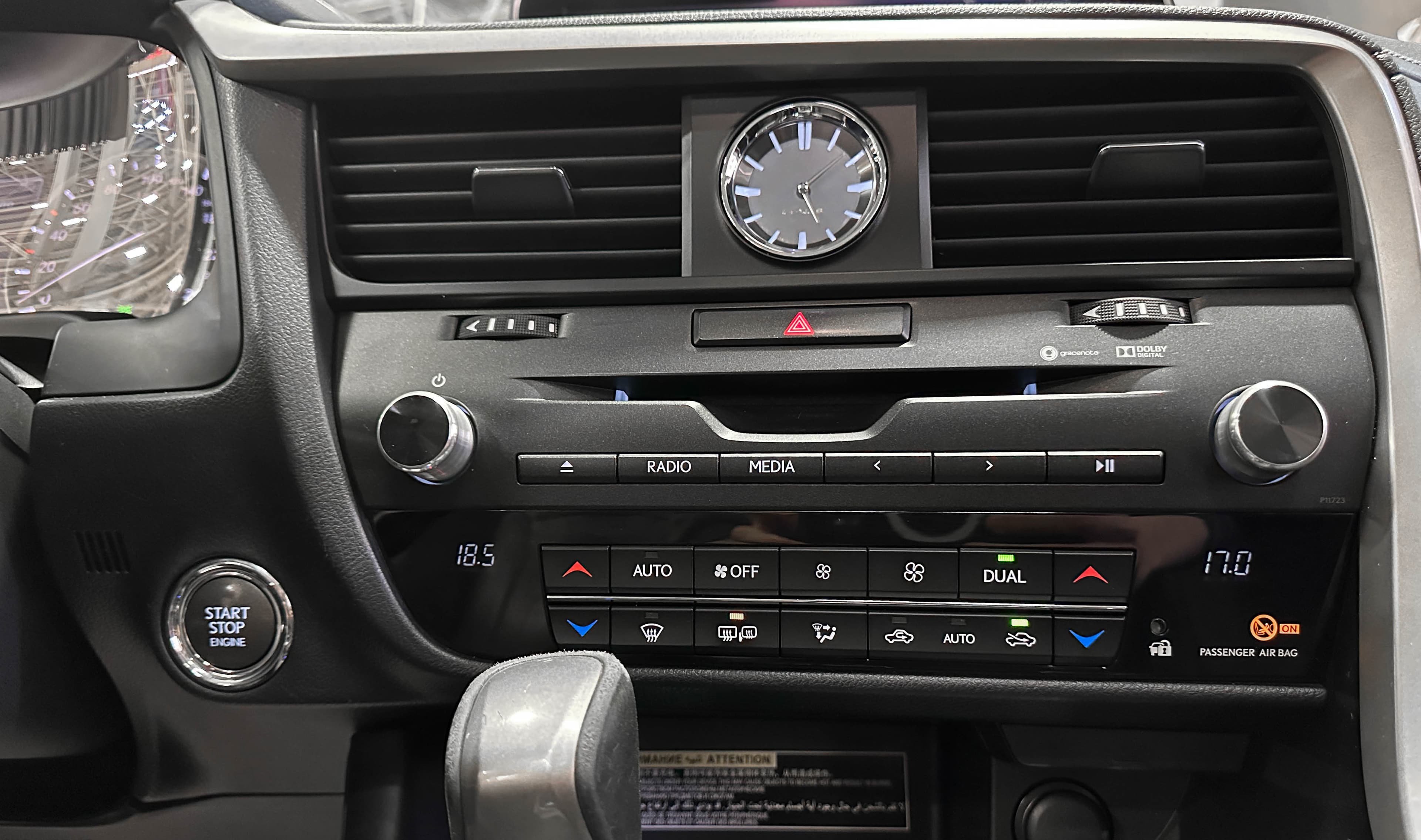 Lexus RX300 - фото 27