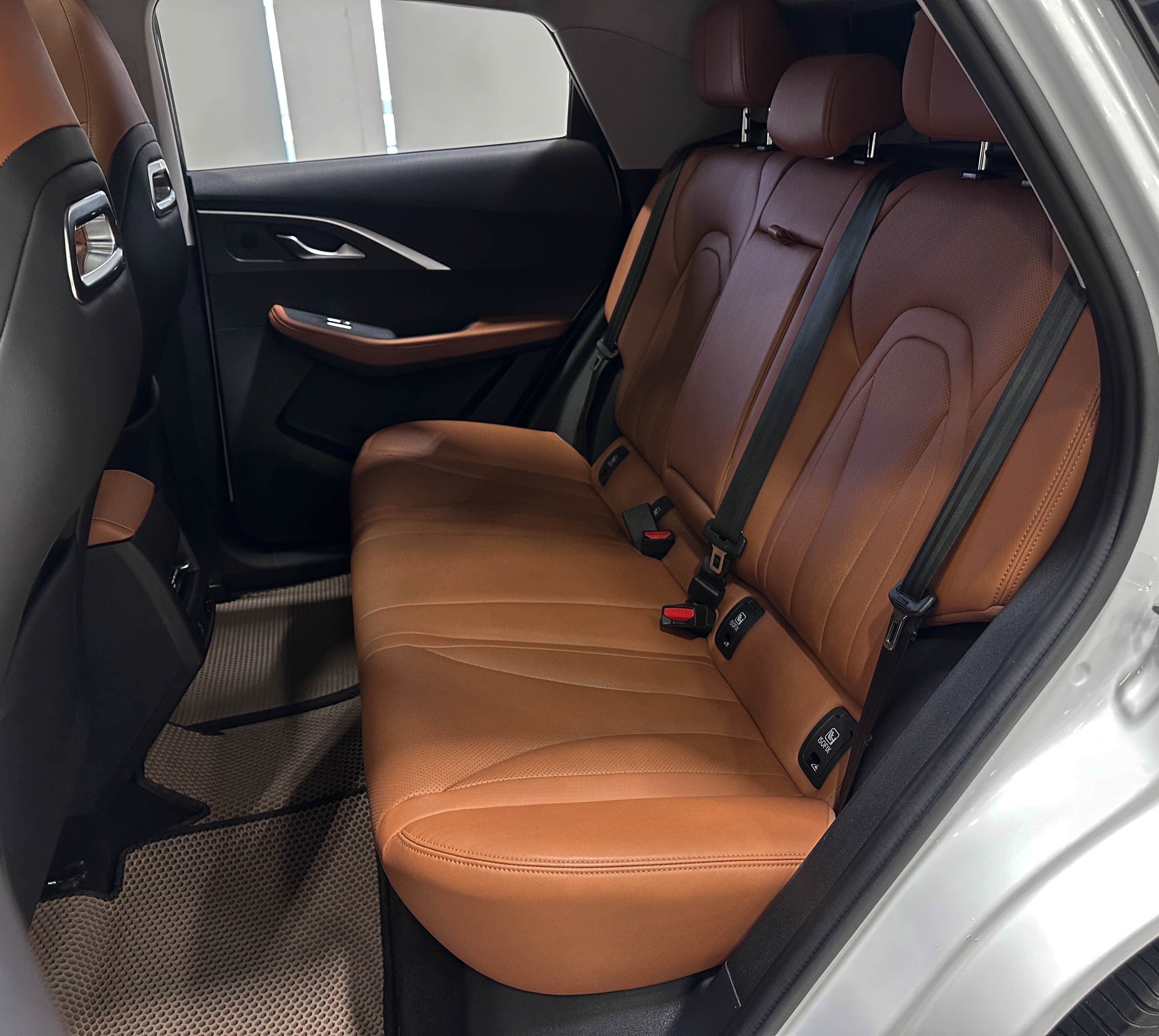 Omoda C5 - фото 12