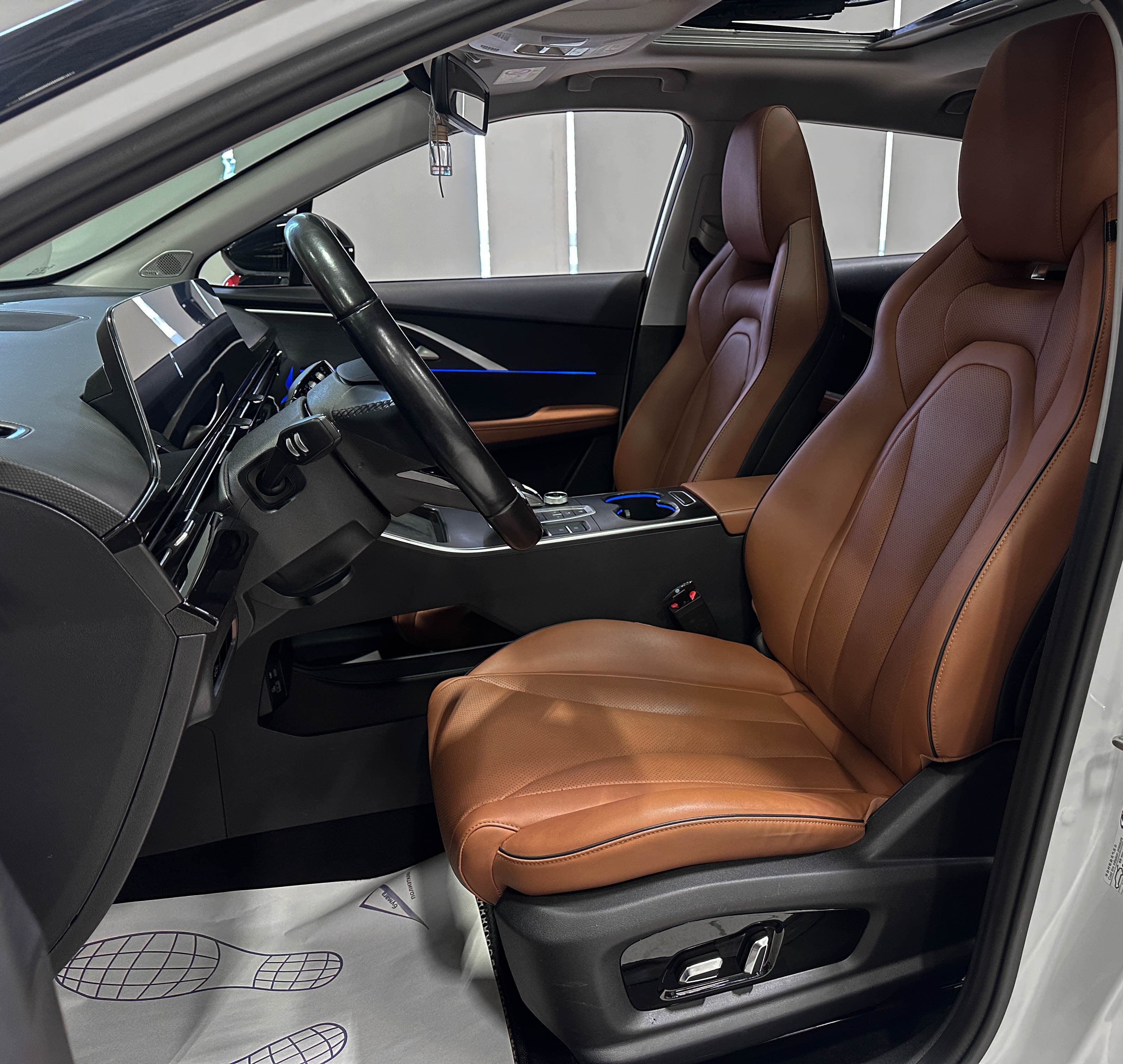 Omoda C5 - фото 11