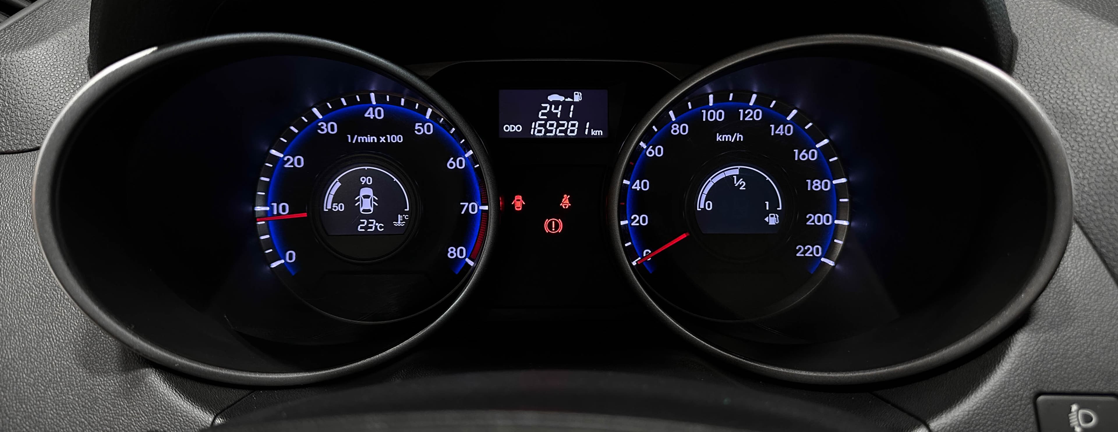 Hyundai ix35 - фото 21