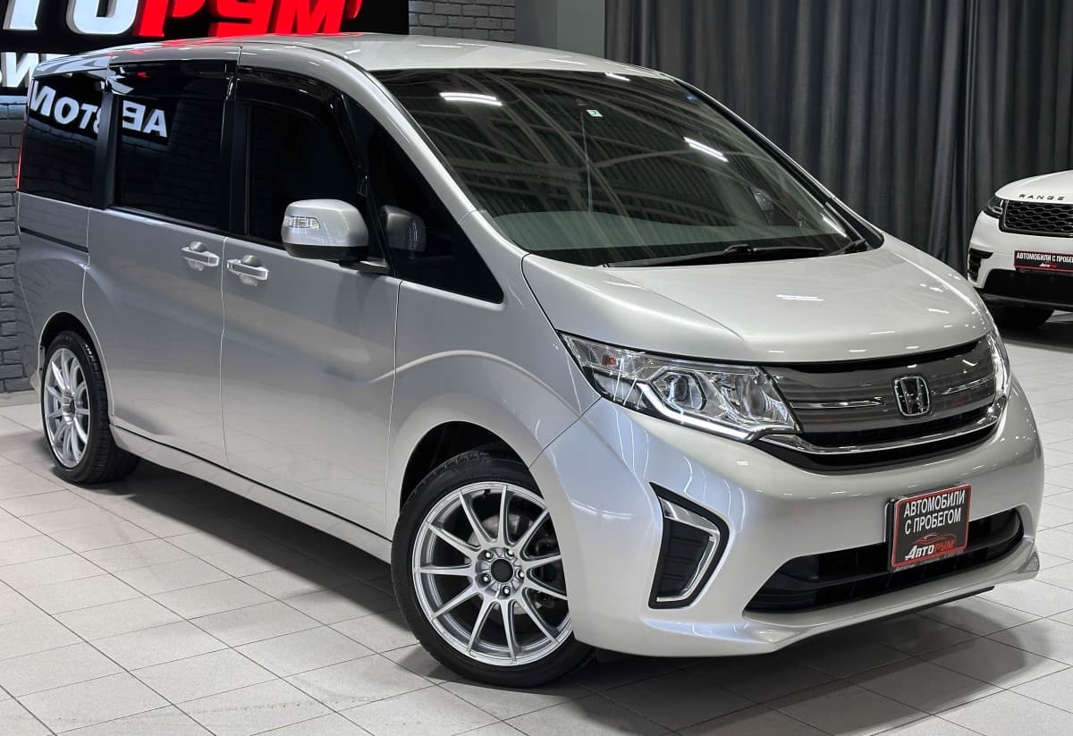 Honda Stepwgn - 5