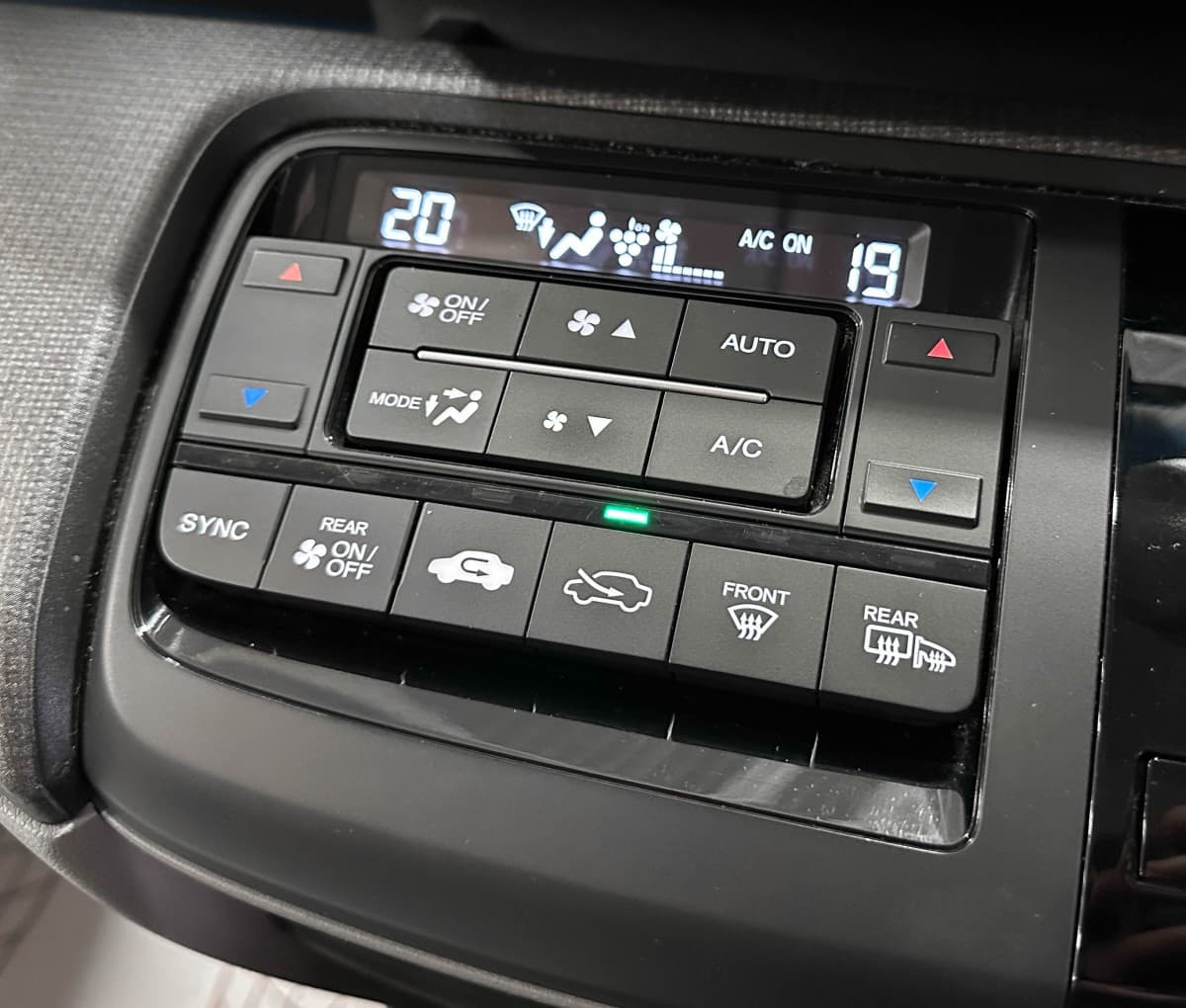 Honda Stepwgn - фото 28
