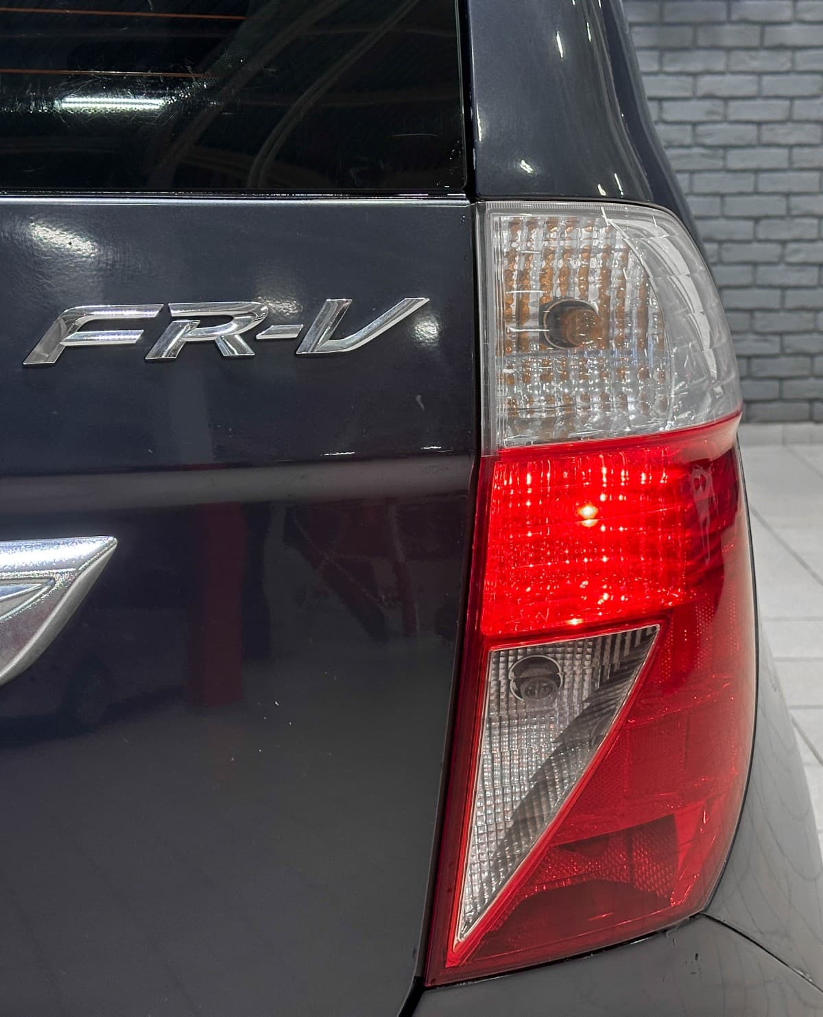 Honda FR-V - фото 8