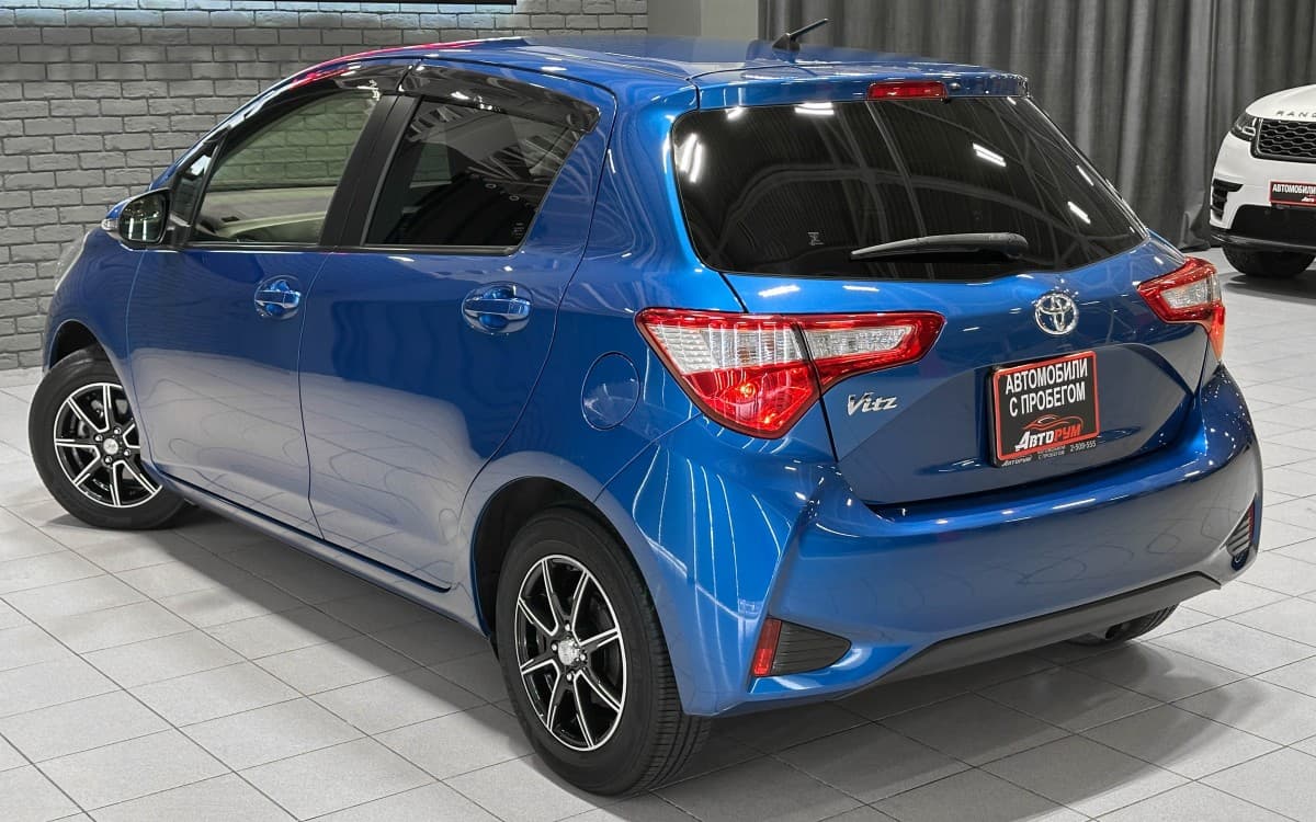 Toyota Vitz - фото 9