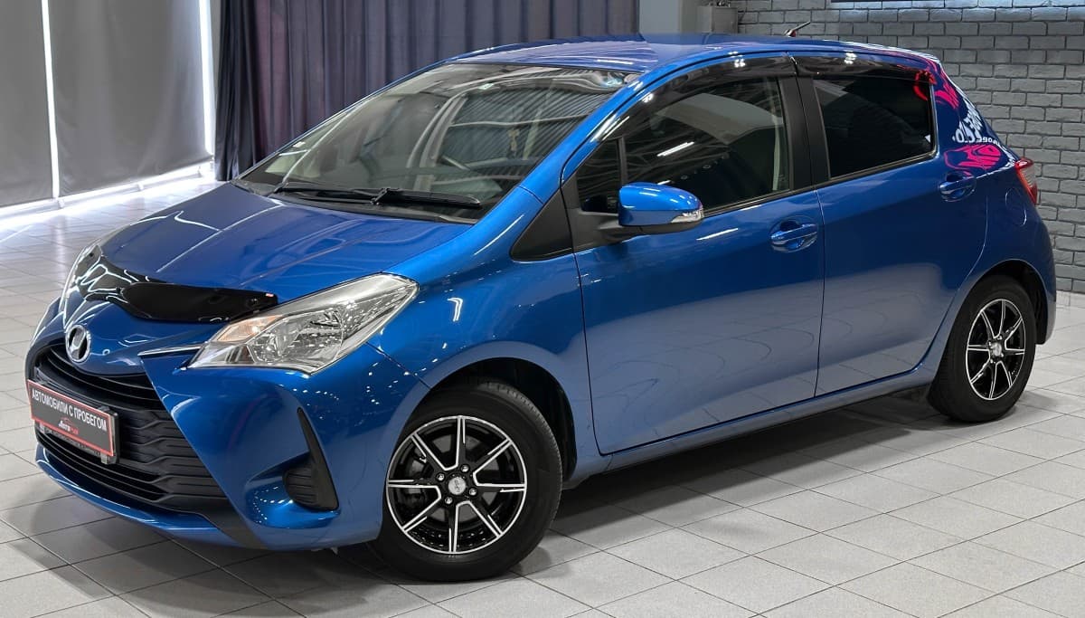 Toyota Vitz - 2