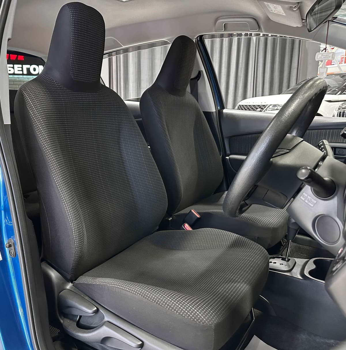 Toyota Vitz - фото 11