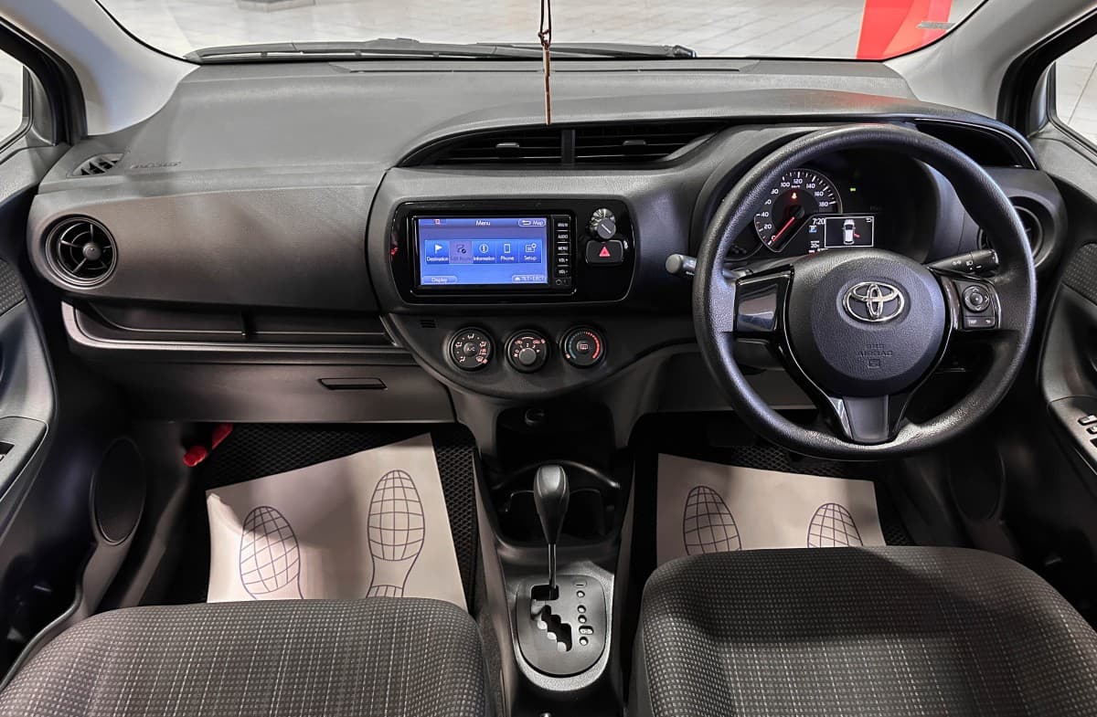 Toyota Vitz - фото 25