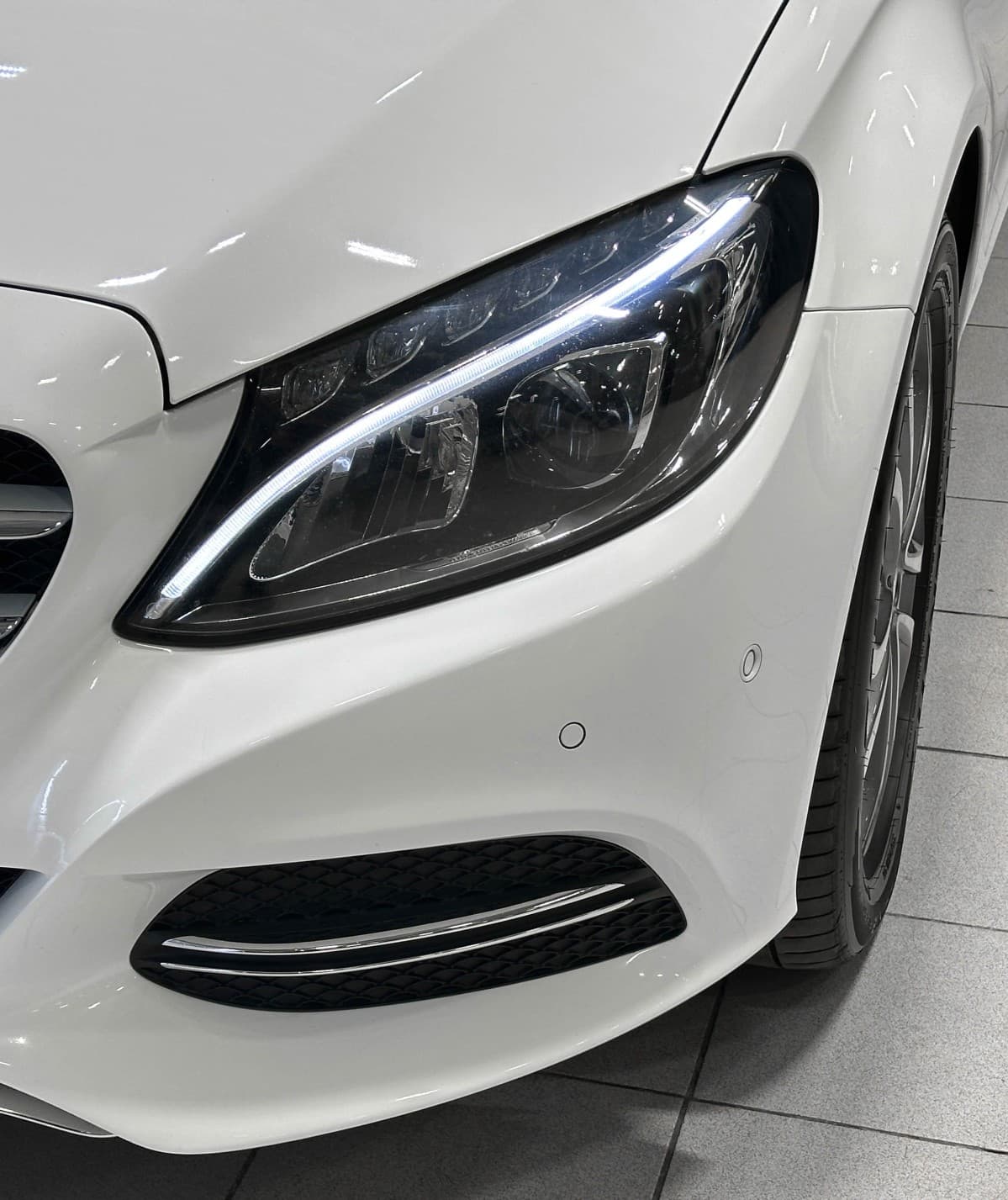 Mercedes-Benz C180 - 4