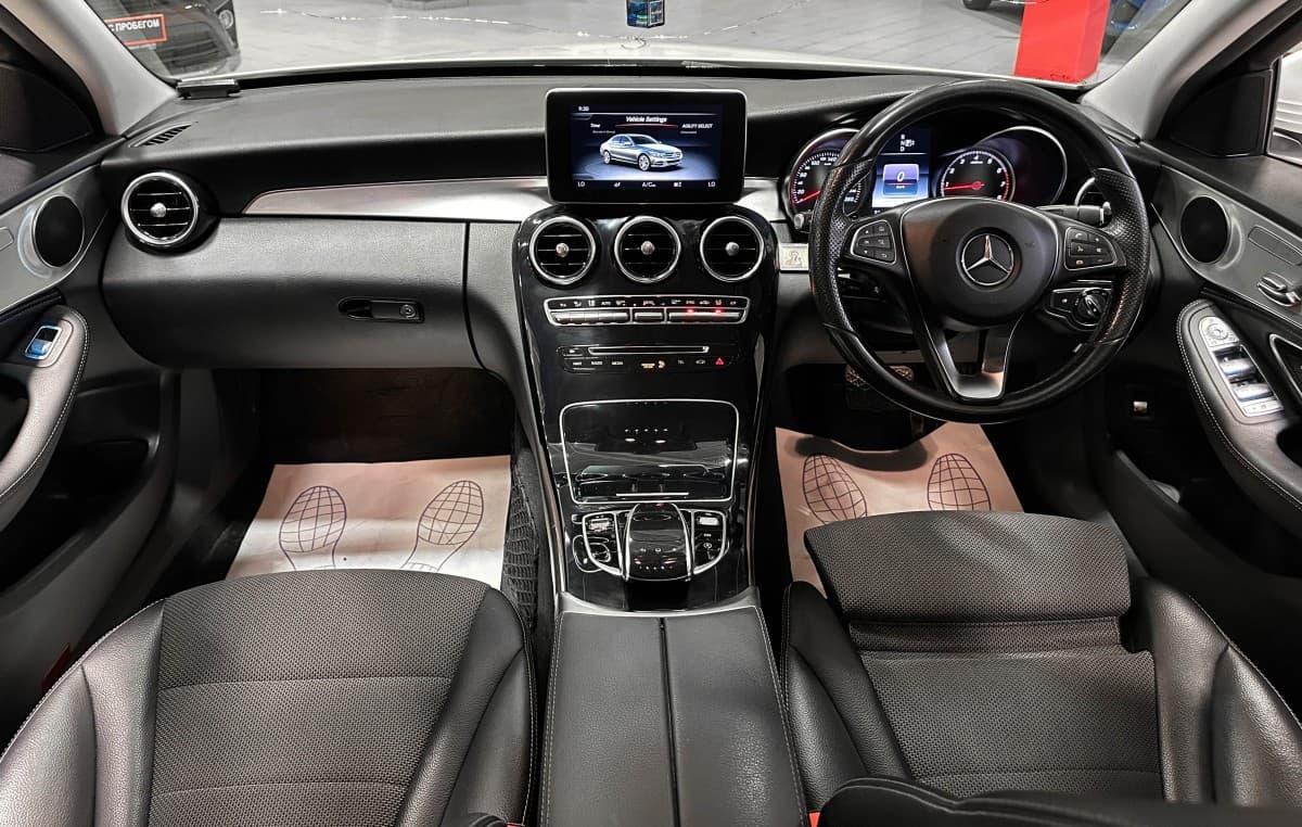 Mercedes-Benz C180 - фото 28
