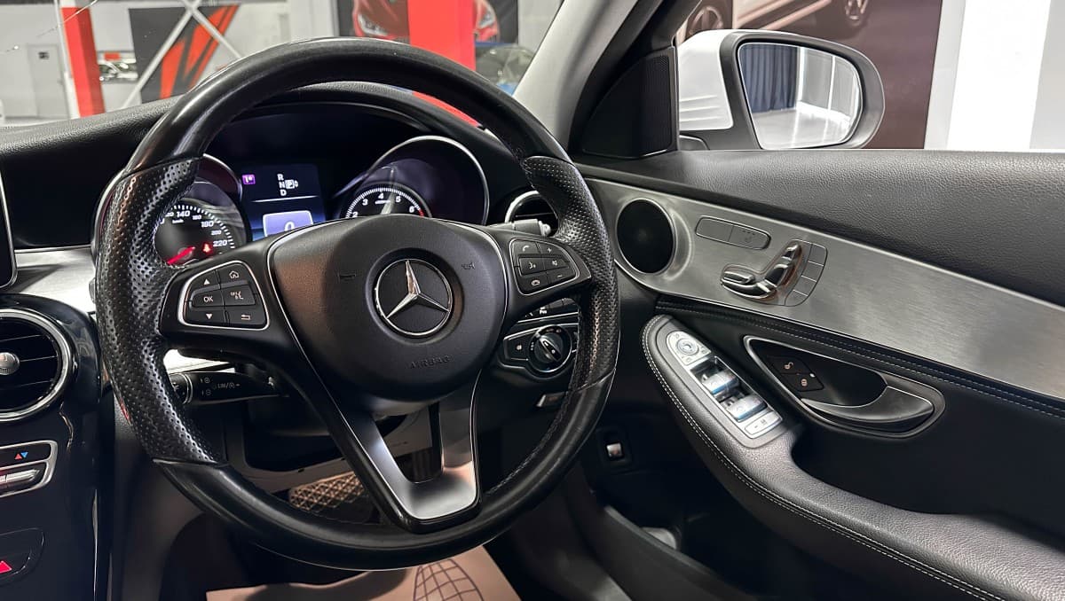 Mercedes-Benz C180 - фото 29