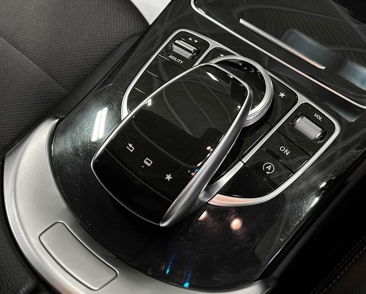 Mercedes-Benz C180 - фото 27