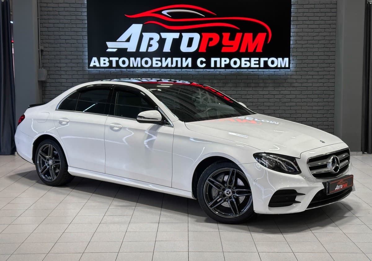 Mercedes-Benz E 200 - 1
