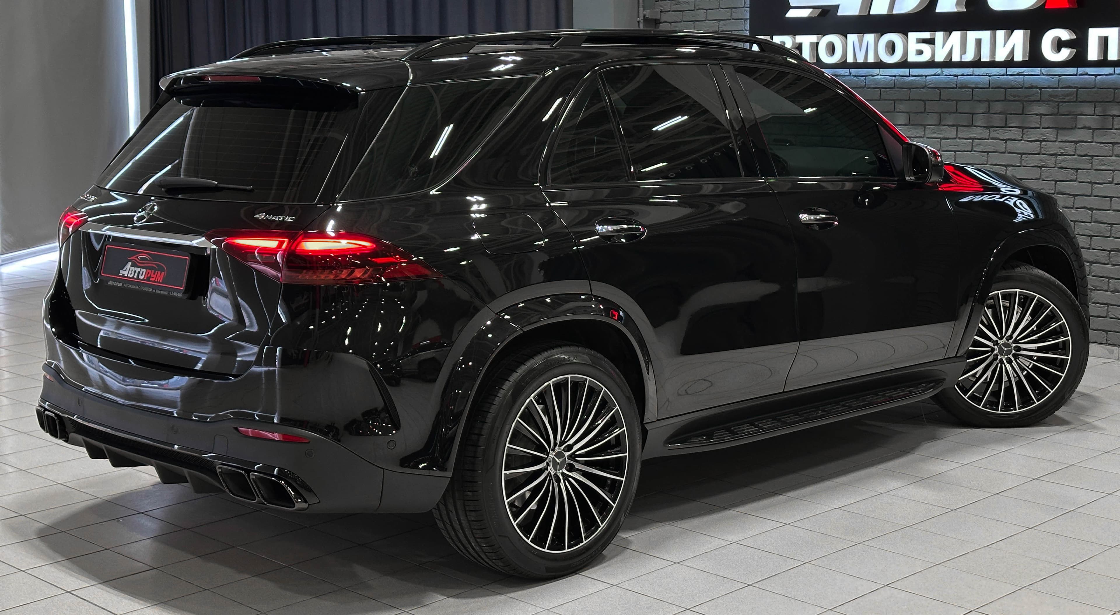 Mercedes-Benz GLE - фото 7