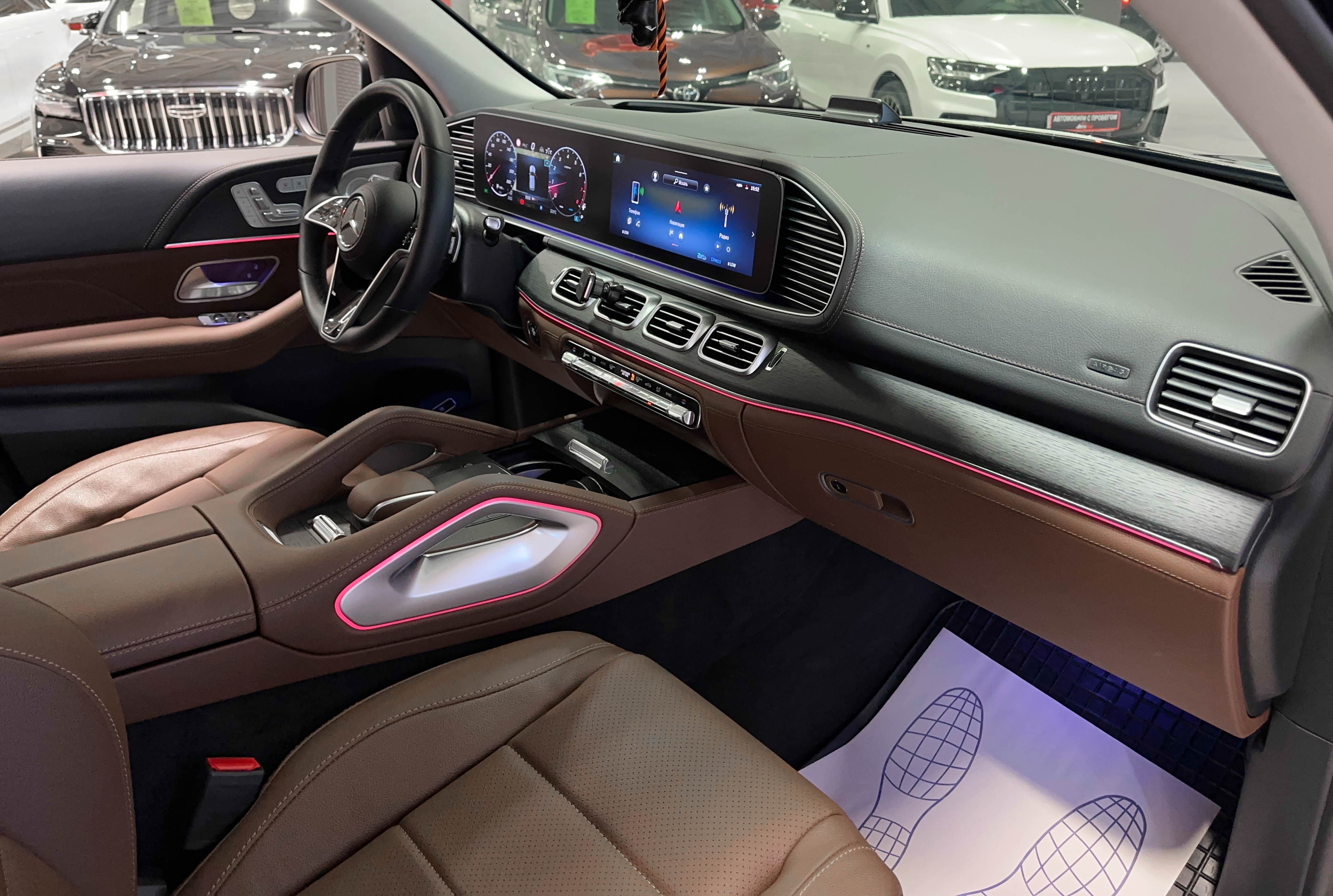 Mercedes-Benz GLE - фото 18