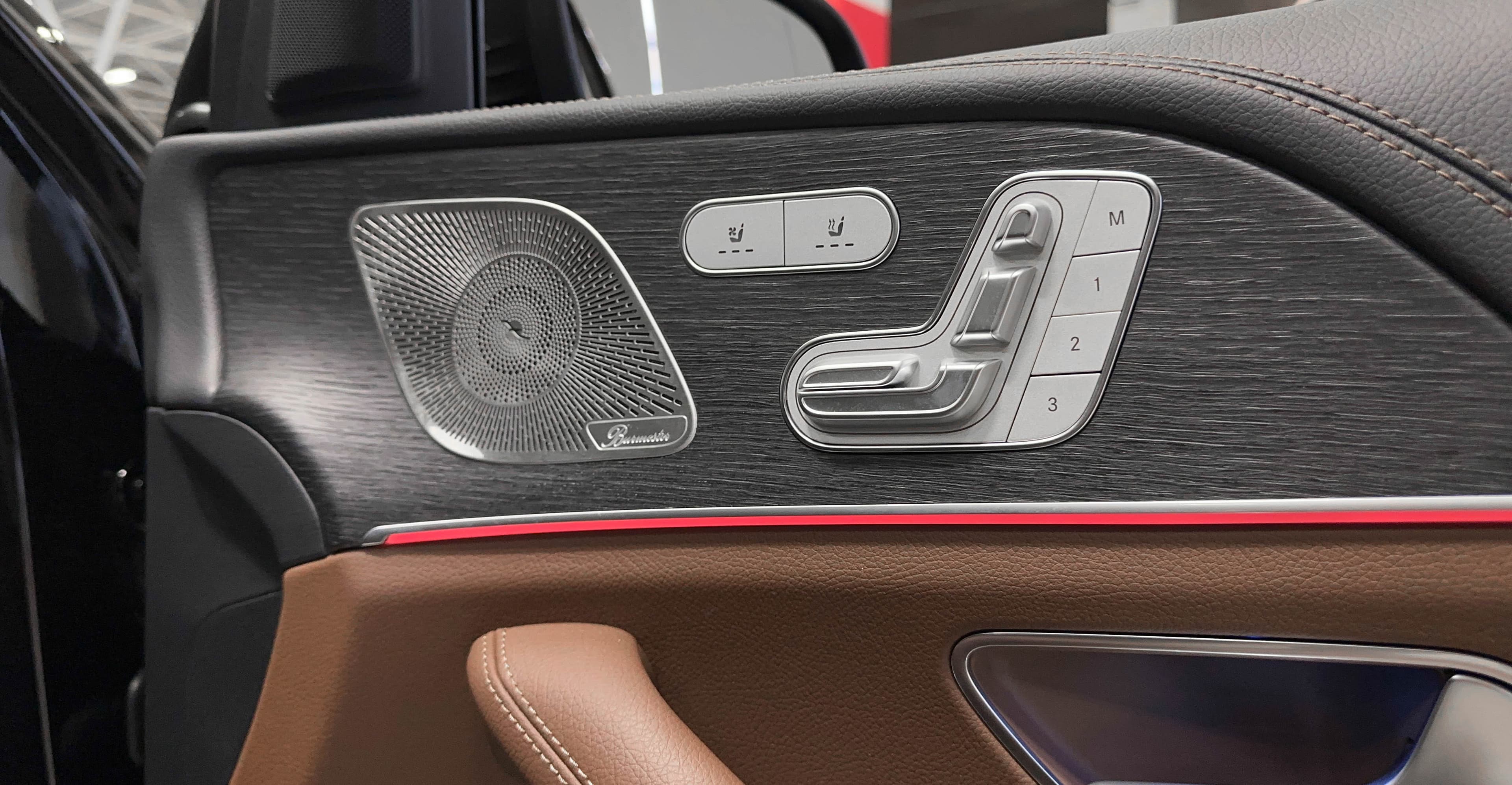 Mercedes-Benz GLE - фото 34