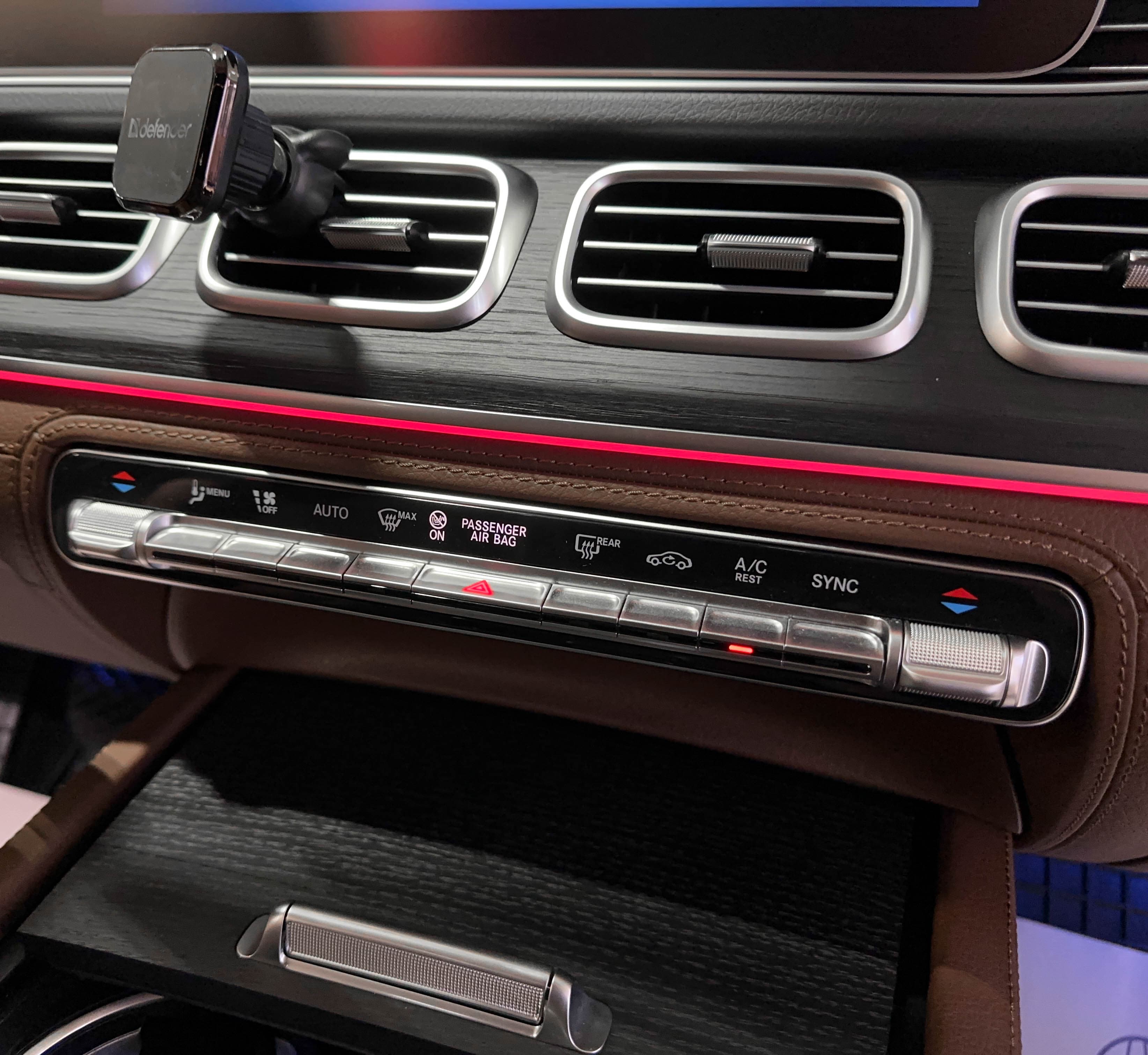 Mercedes-Benz GLE - фото 29