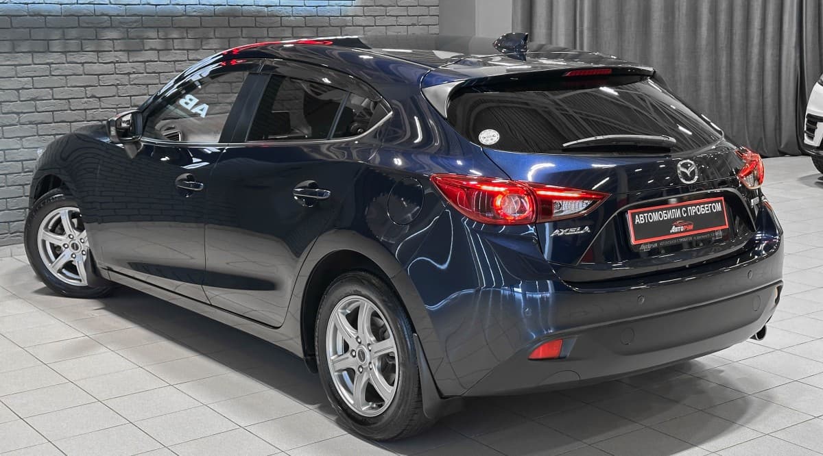 Mazda Axela - фото 9