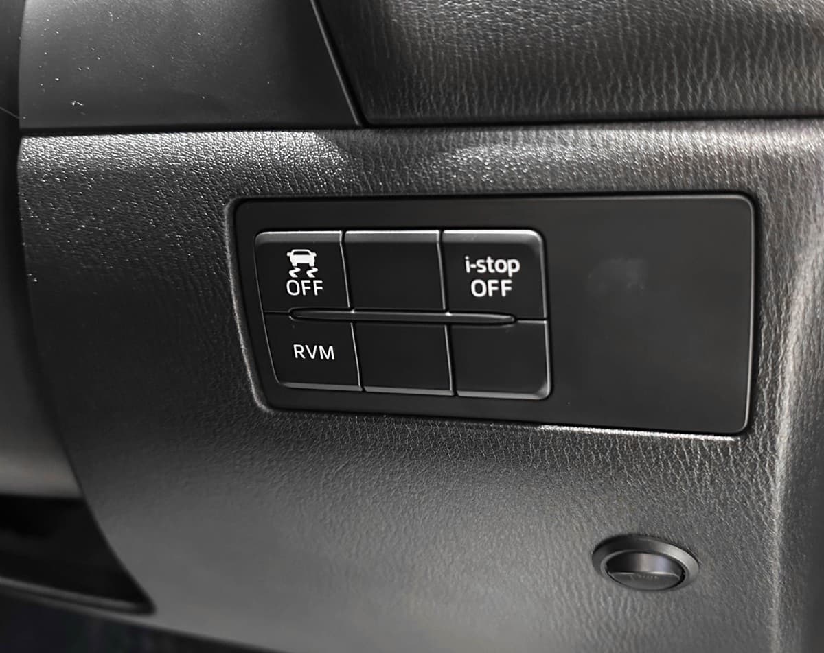 Mazda Axela - фото 18