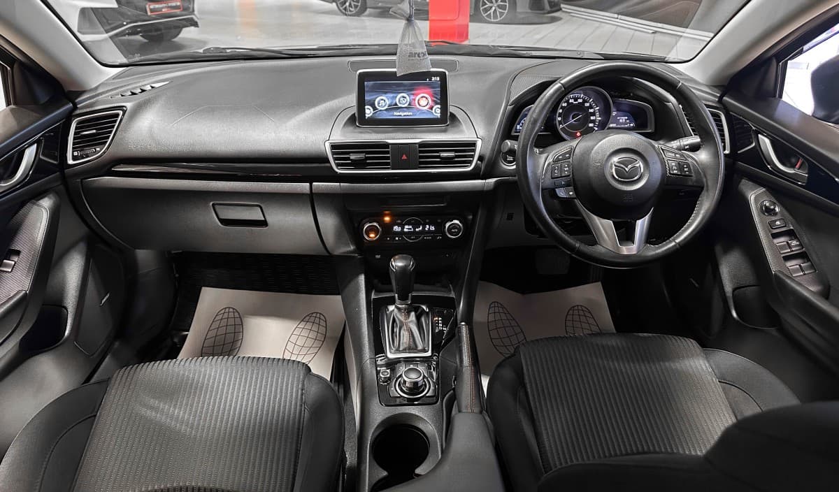 Mazda Axela - фото 26