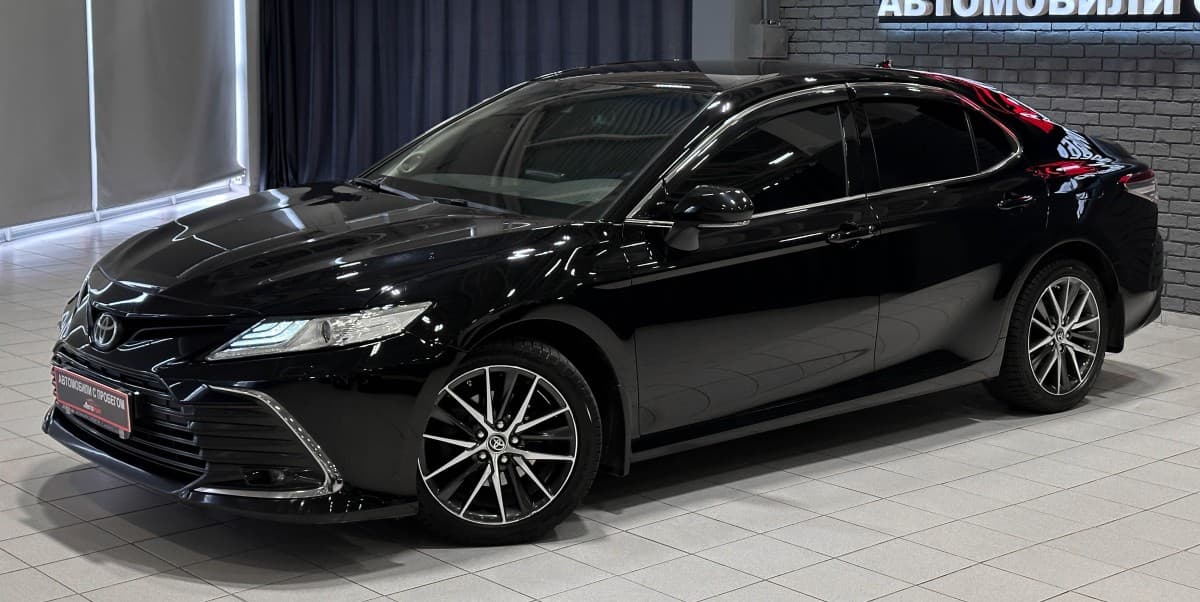 Toyota Camry - 2