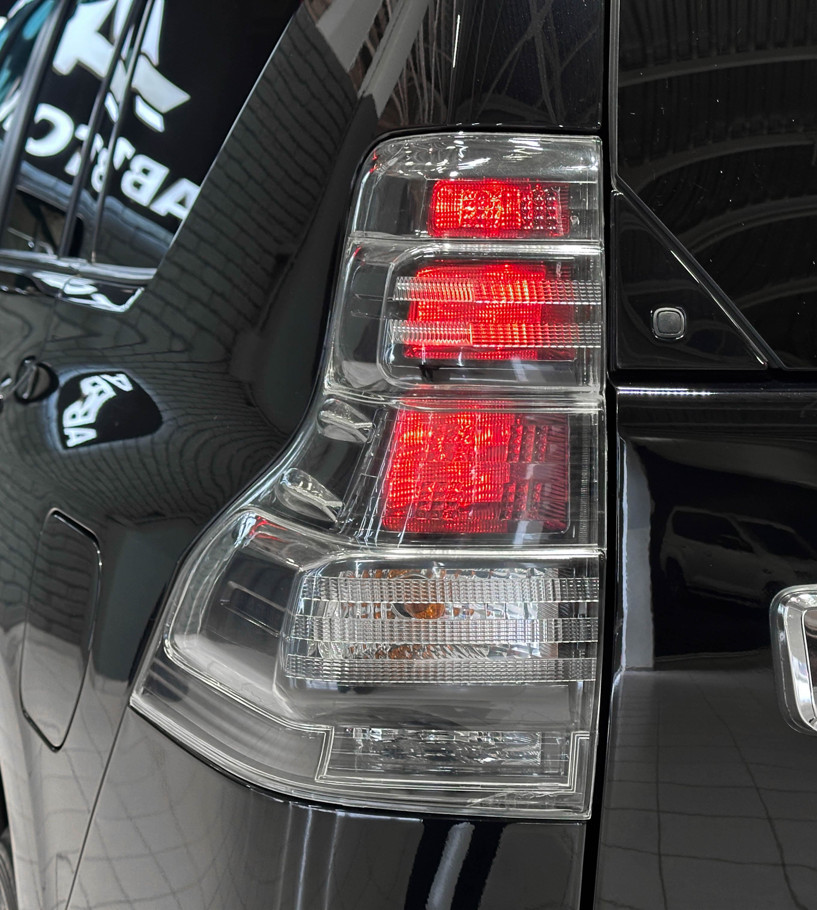 Toyota Land Cruiser Prado - фото 8