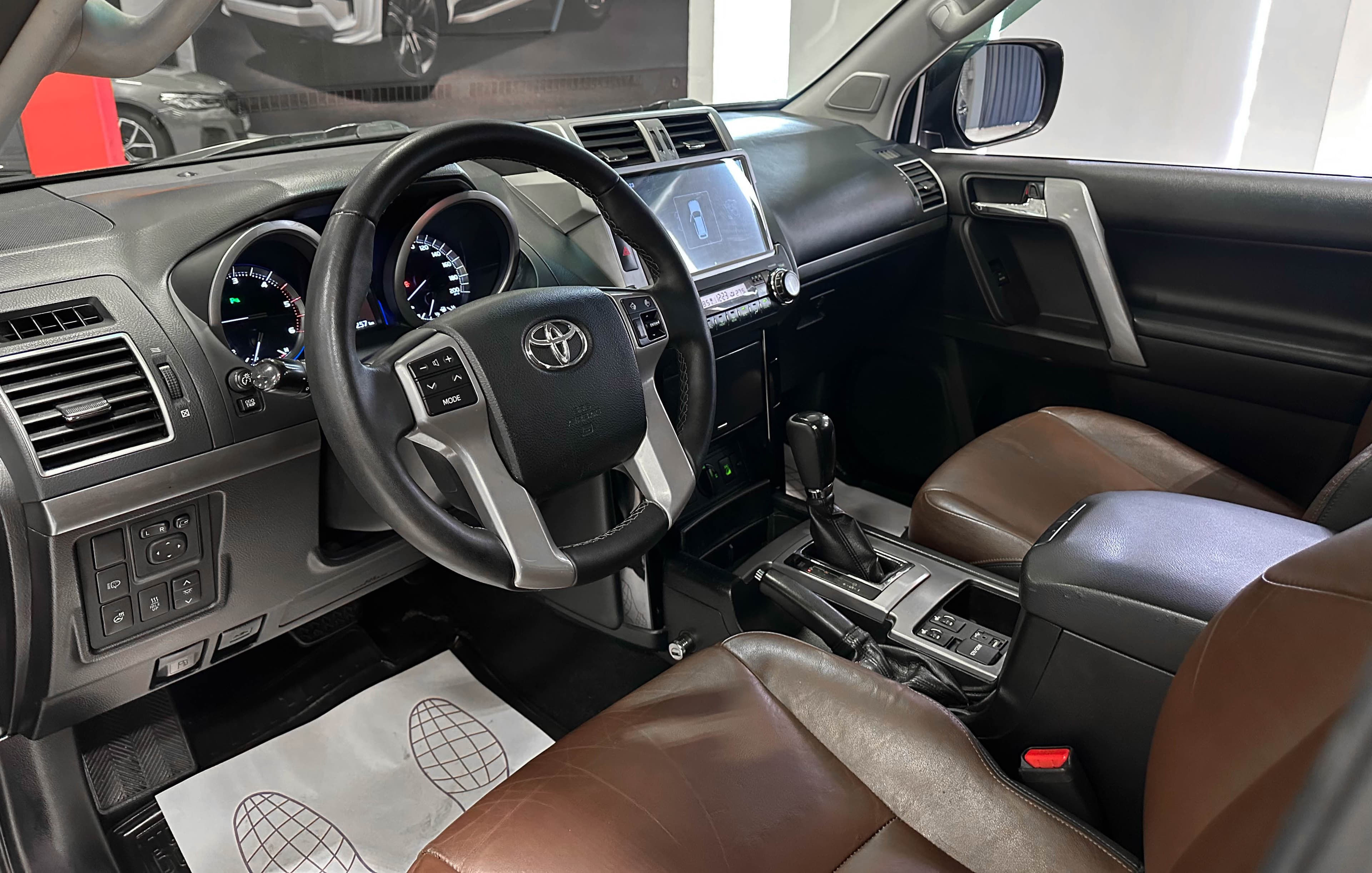 Toyota Land Cruiser Prado - фото 10