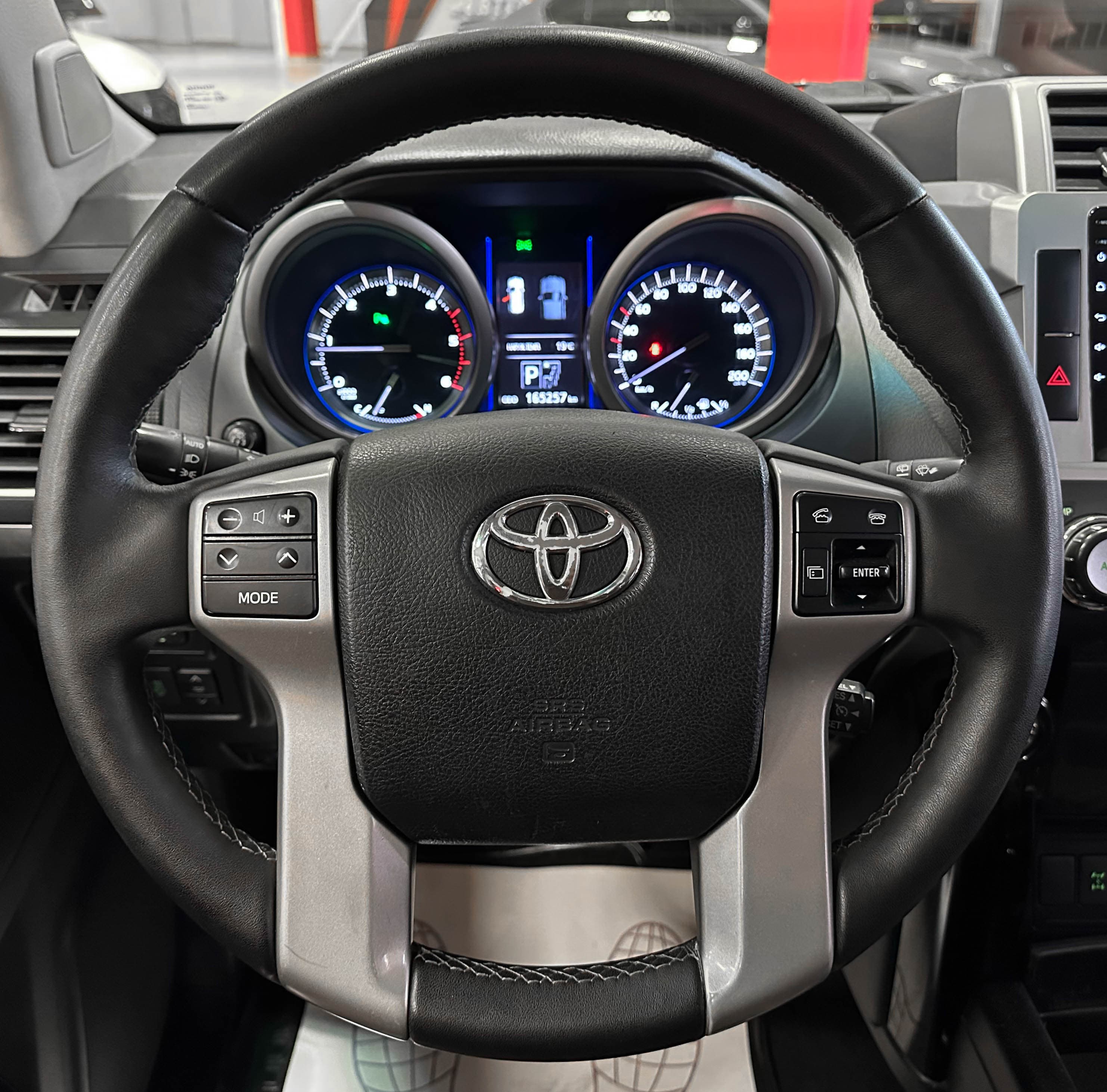 Toyota Land Cruiser Prado - фото 28