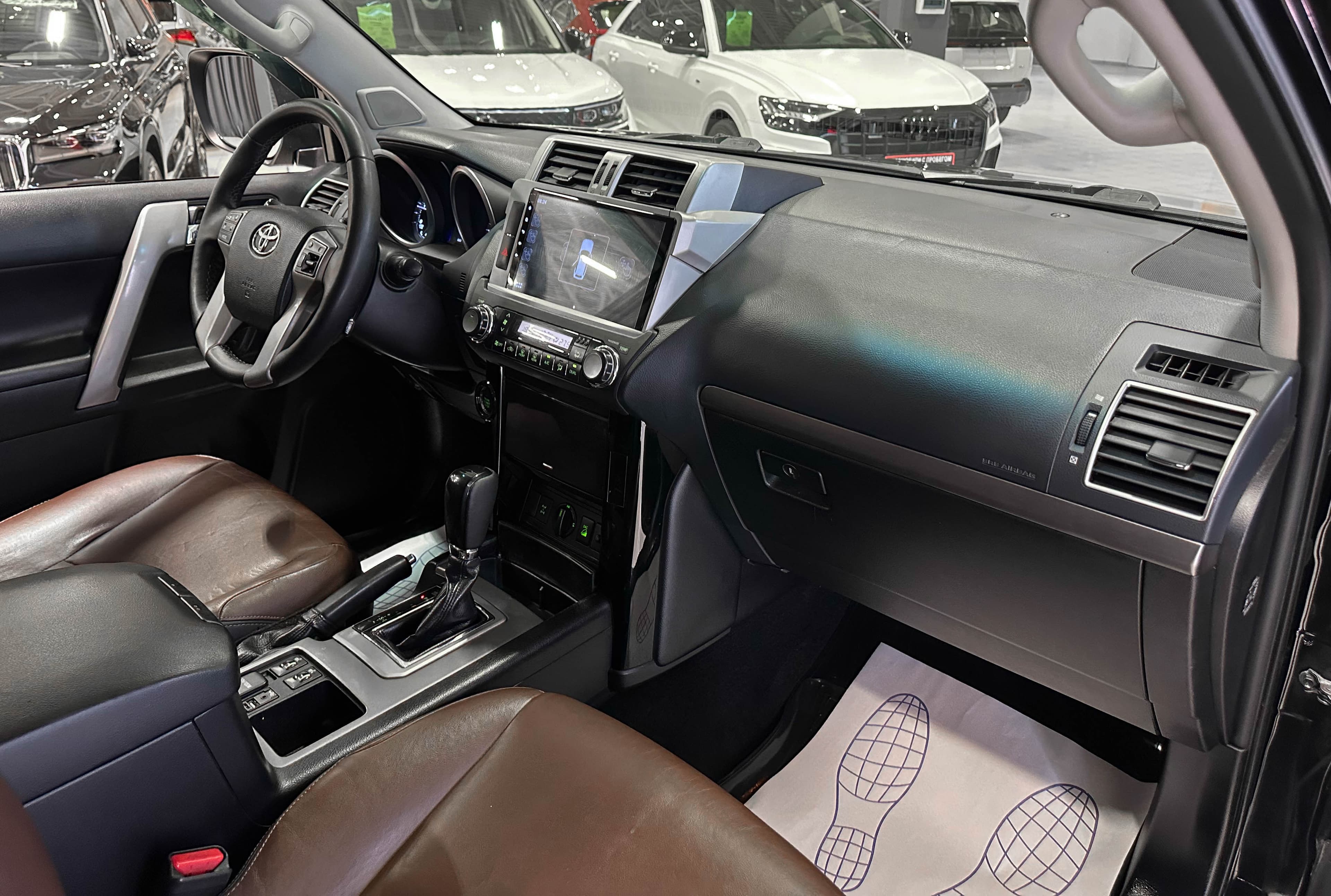 Toyota Land Cruiser Prado - фото 16