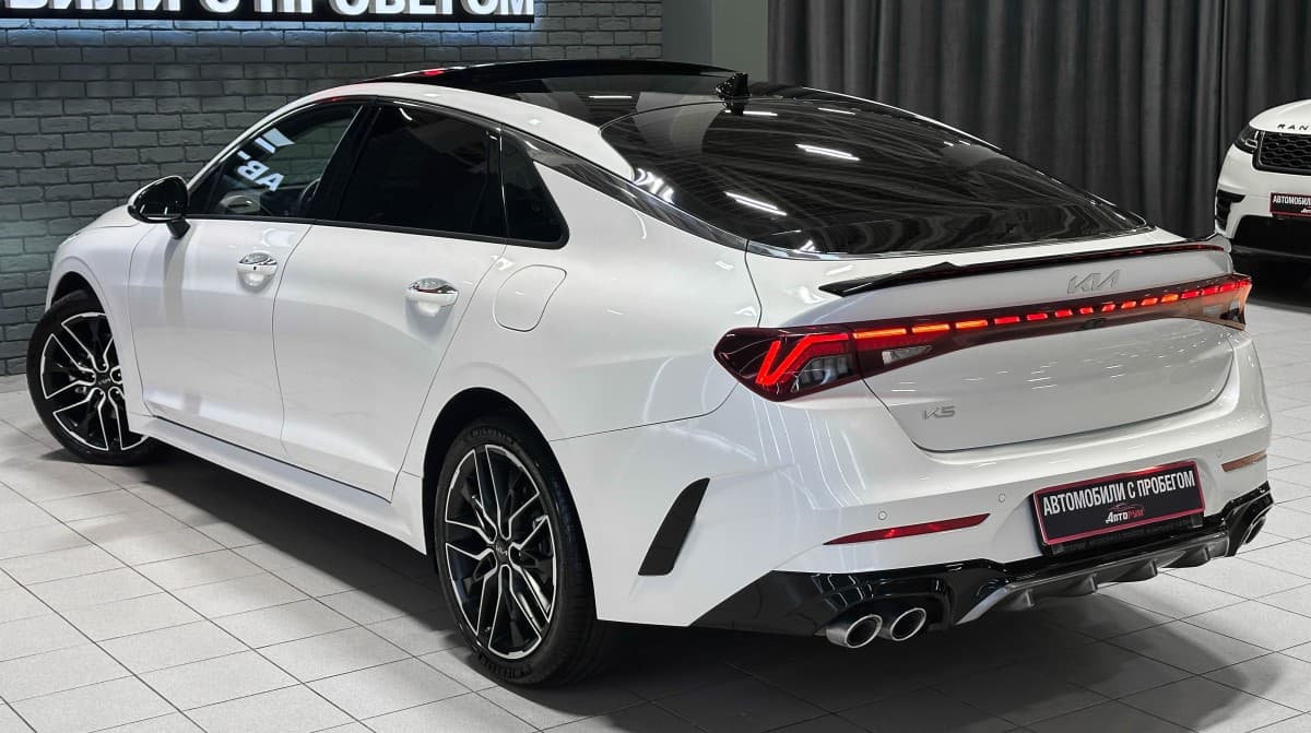Kia K5 - фото 10