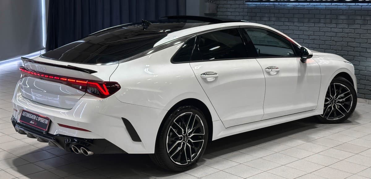 Kia K5 - фото 6