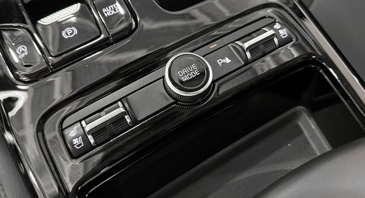 Kia K5 - фото 28