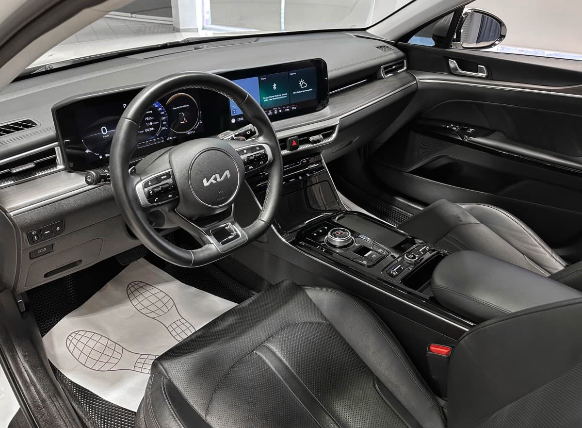Kia K5 - фото 18