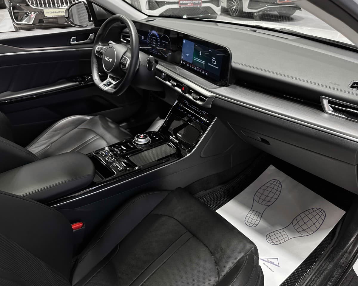 Kia K5 - фото 12