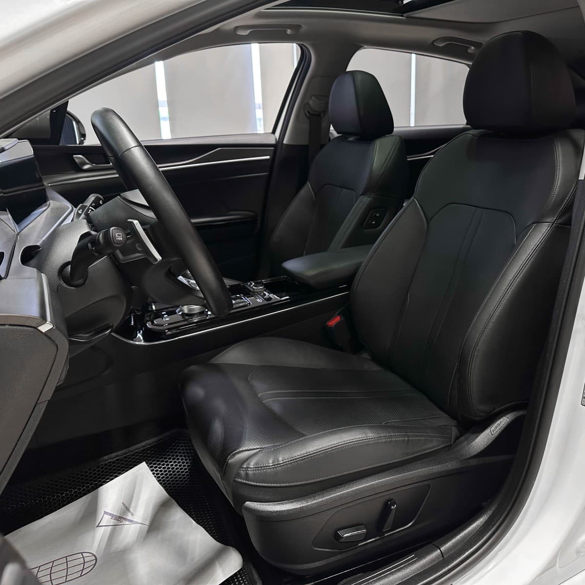 Kia K5 - фото 17