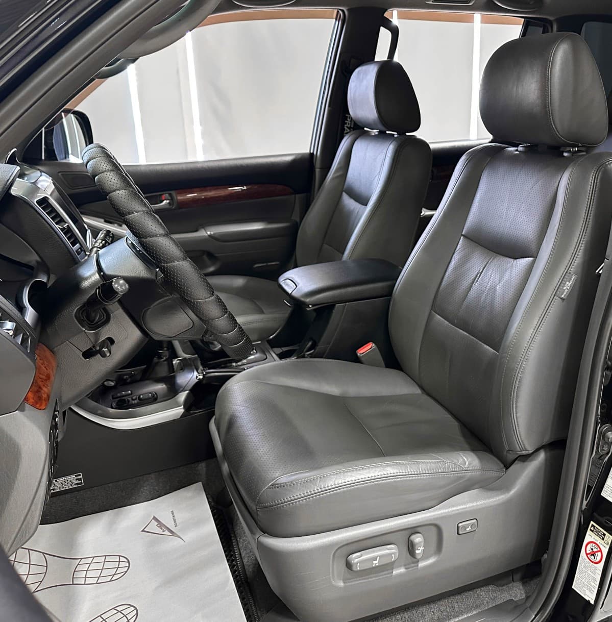 Toyota Land Cruiser 120 (Prado) - фото 11