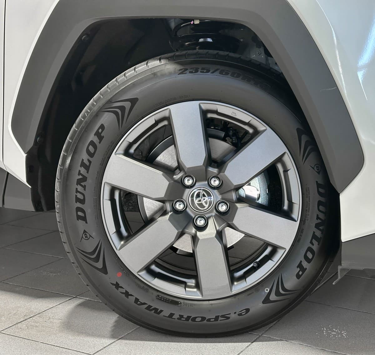 Toyota RAV4 - фото 31