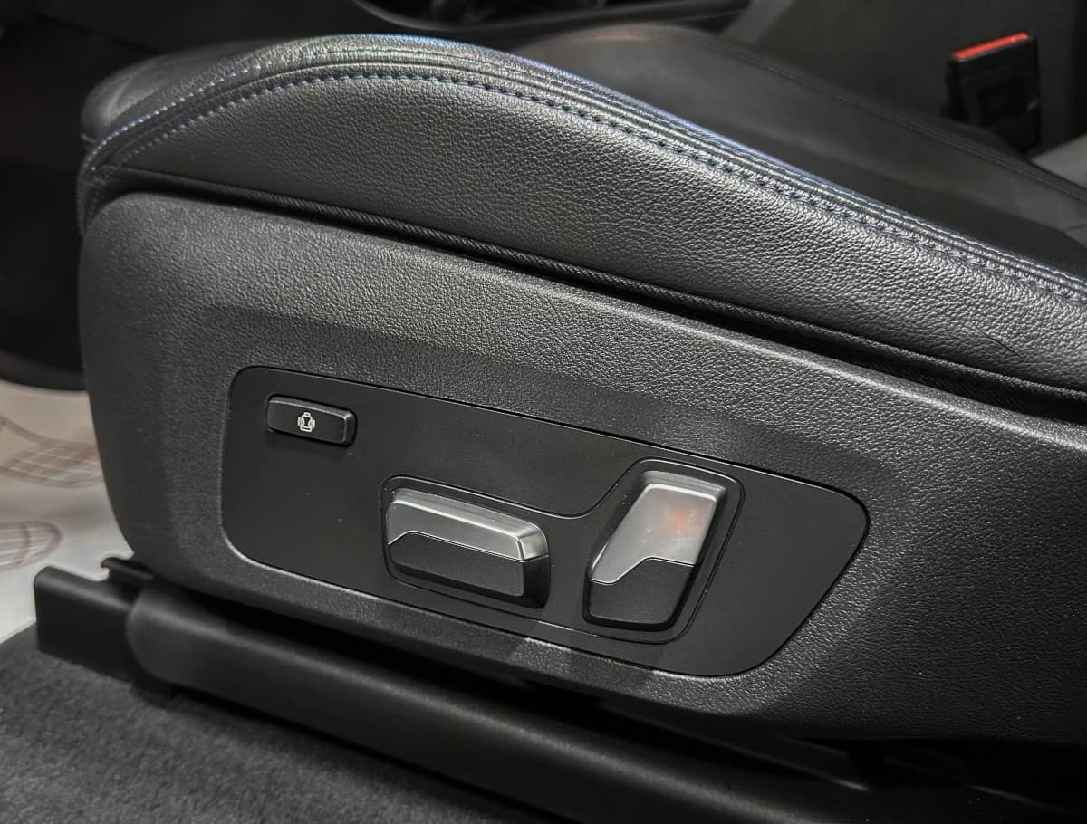 BMW X4 - фото 19