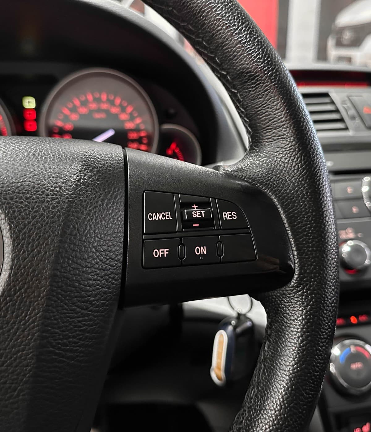Mazda 6 - фото 19