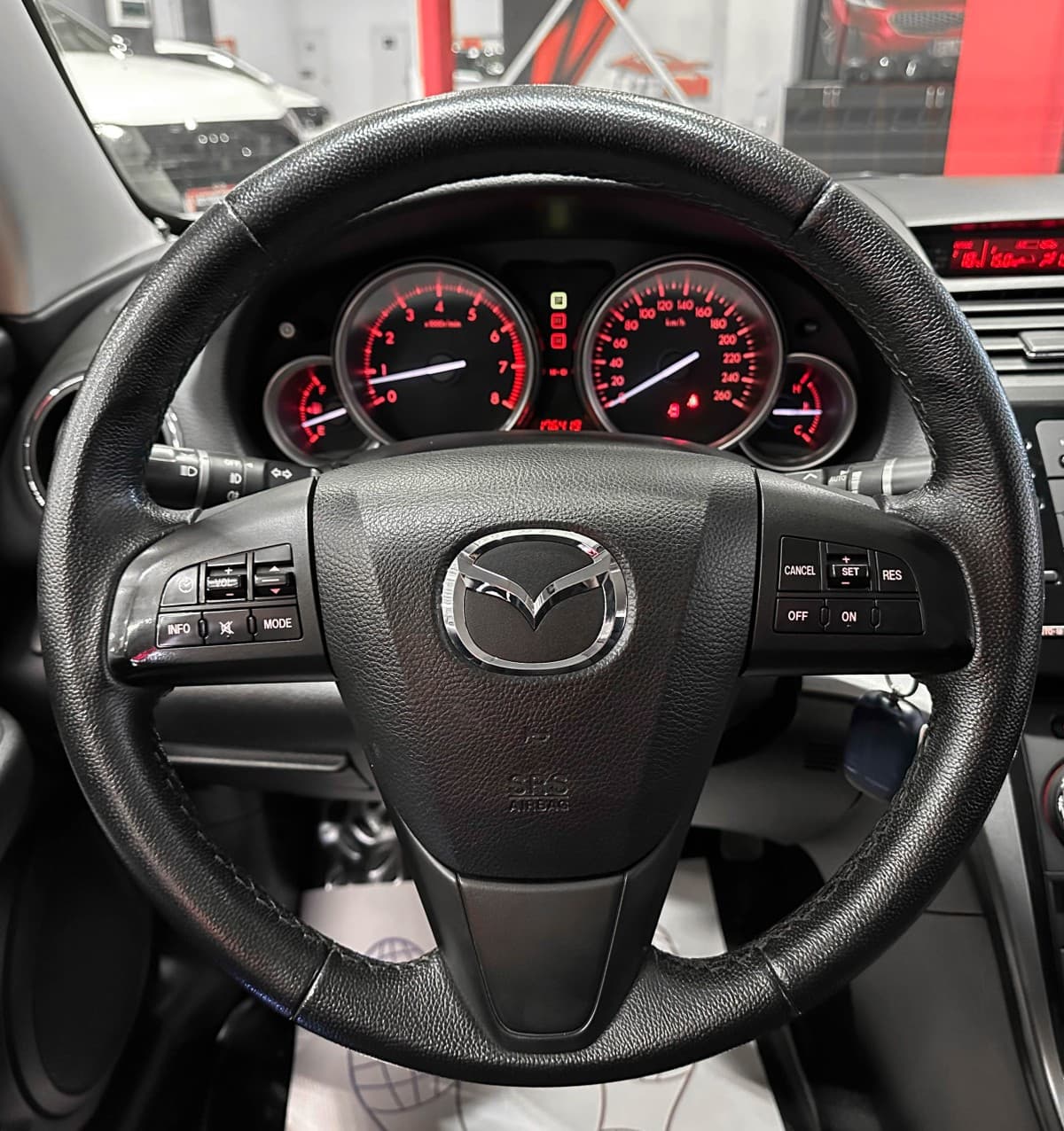 Mazda 6 - фото 24