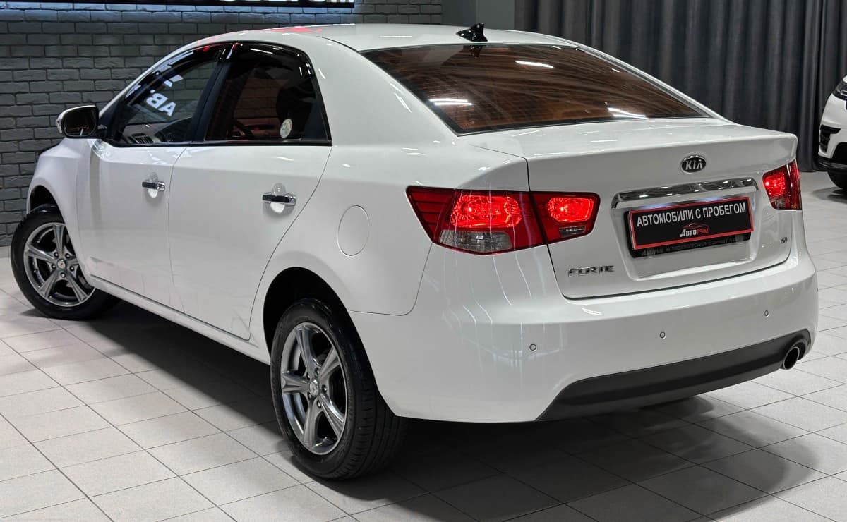 Kia Forte - фото 9