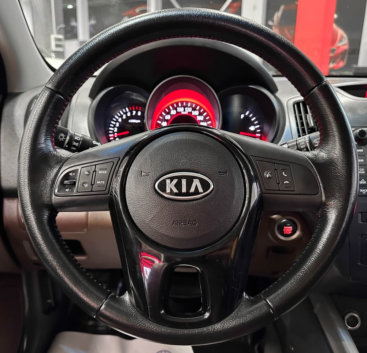 Kia Forte - фото 23