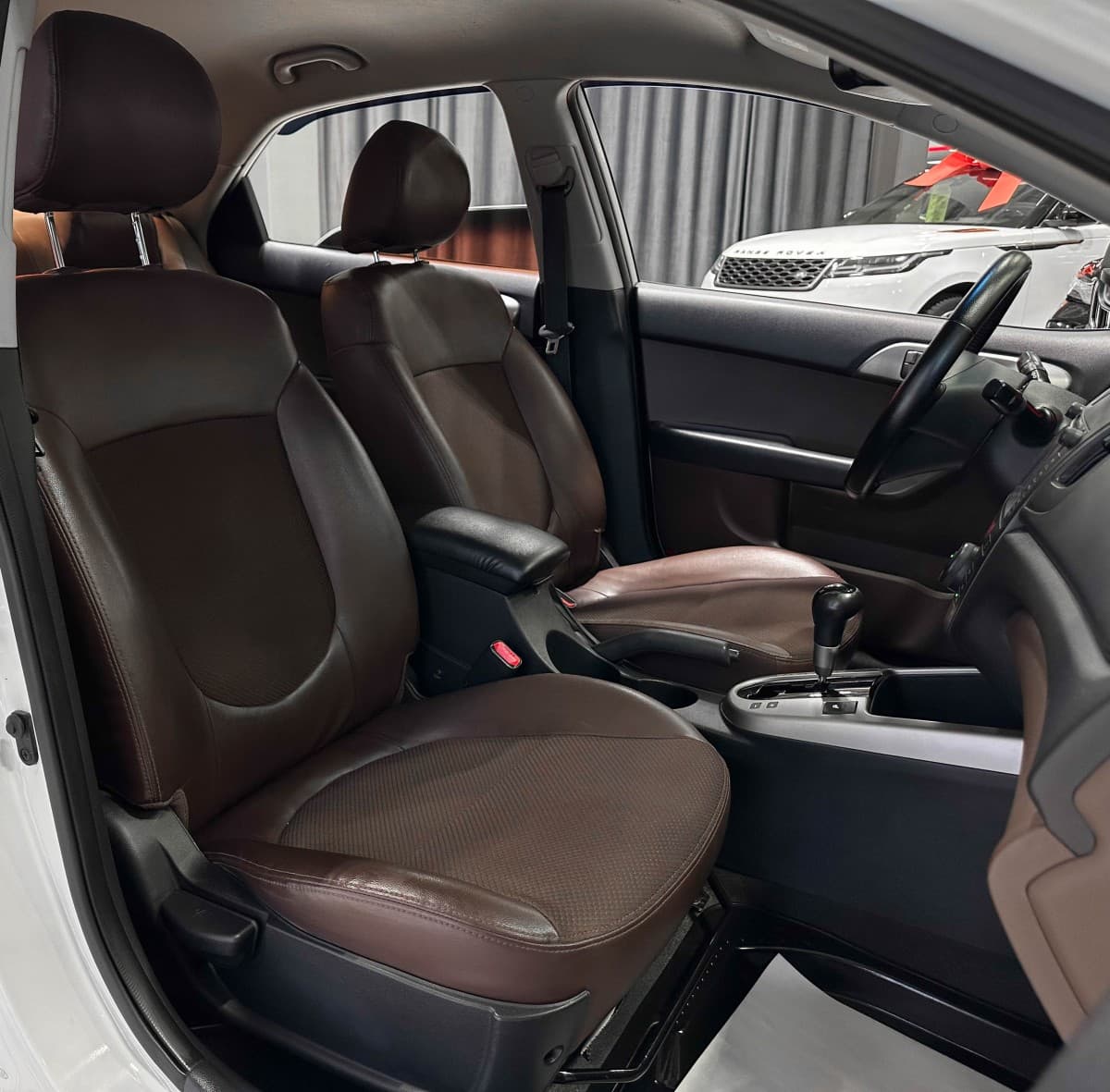 Kia Forte - фото 14