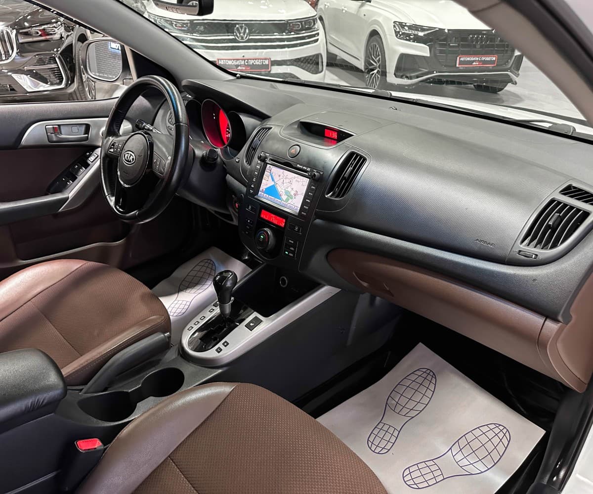 Kia Forte - фото 15