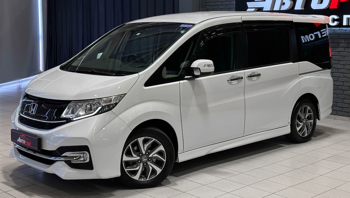 Honda Stepwgn Spada - 2